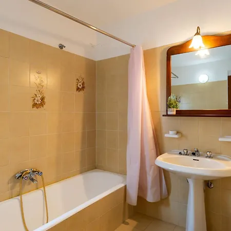 Casa de Férias Paola By Interhome *